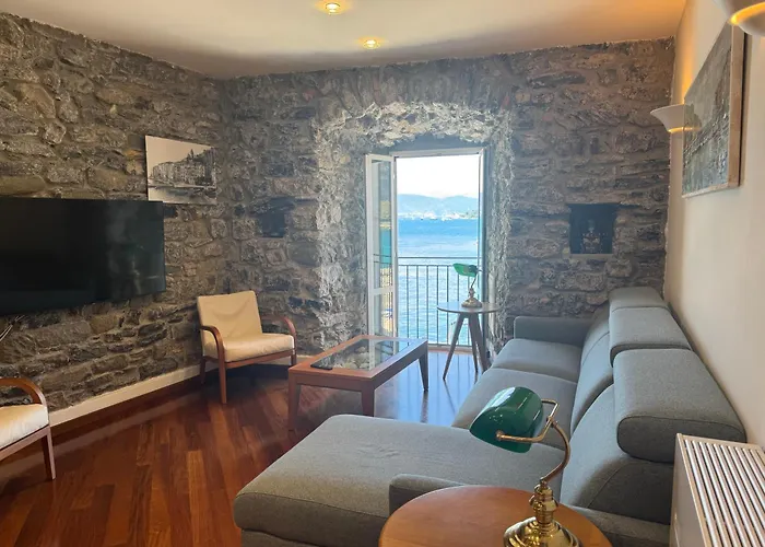 Finestra Sul Mare Di Maury Appartamento Porto Venere