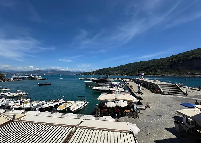 Finestra Sul Mare Di Maury Appartamento Porto Venere